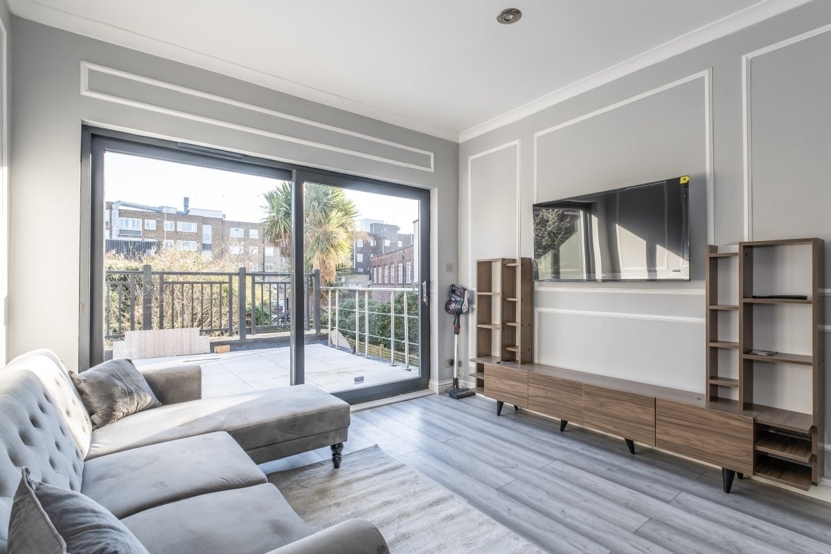 Flat Goldhurst Terrace in Greater London