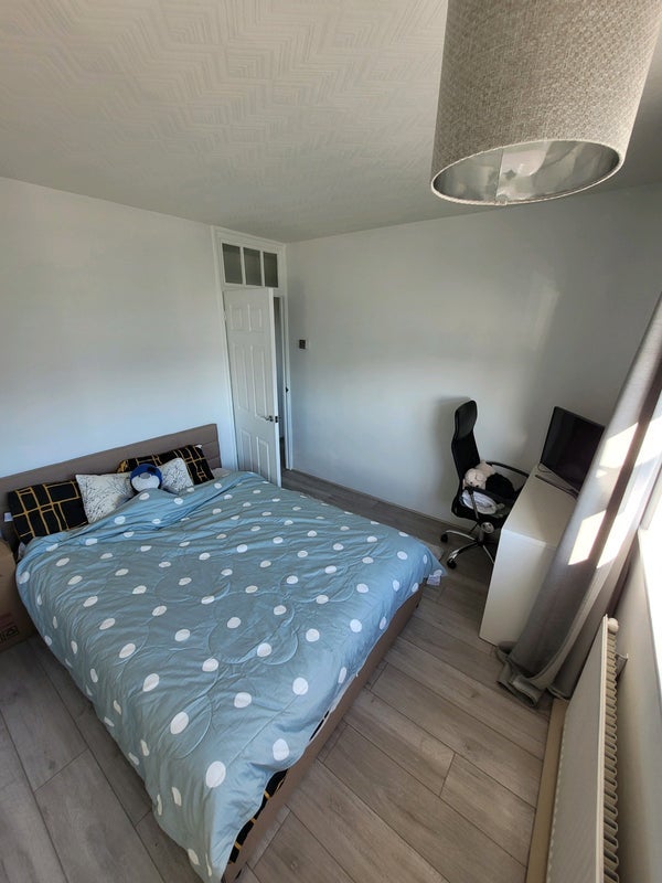 Room Birdbrook Road in Greater London