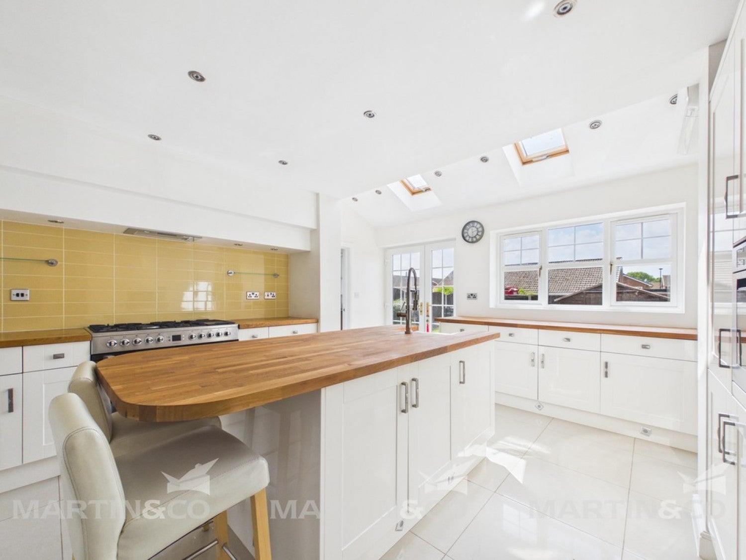 House Kestrel Drive in Doncaster