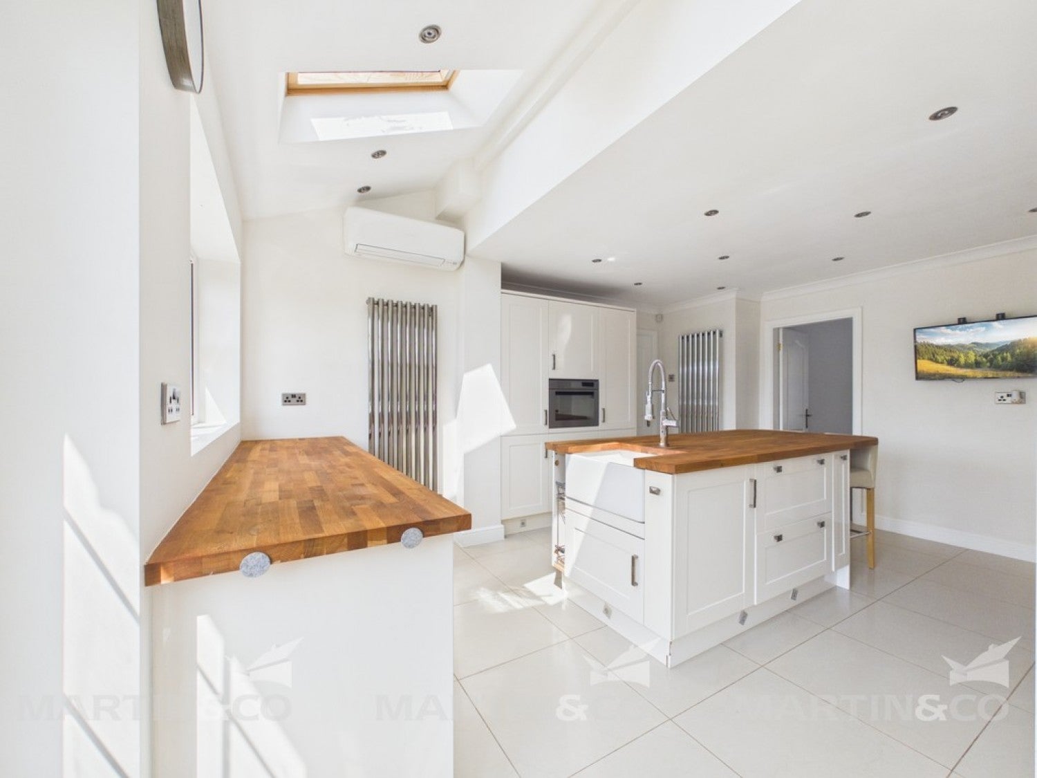 House Kestrel Drive in Doncaster