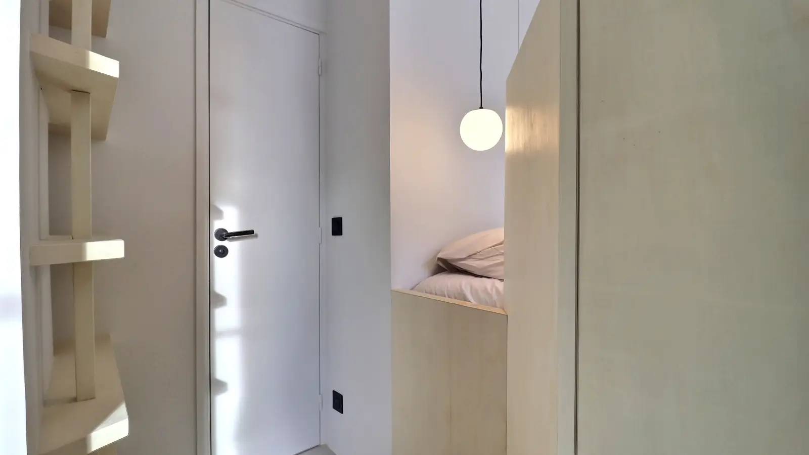 Room Rue Chaptal in Paris
