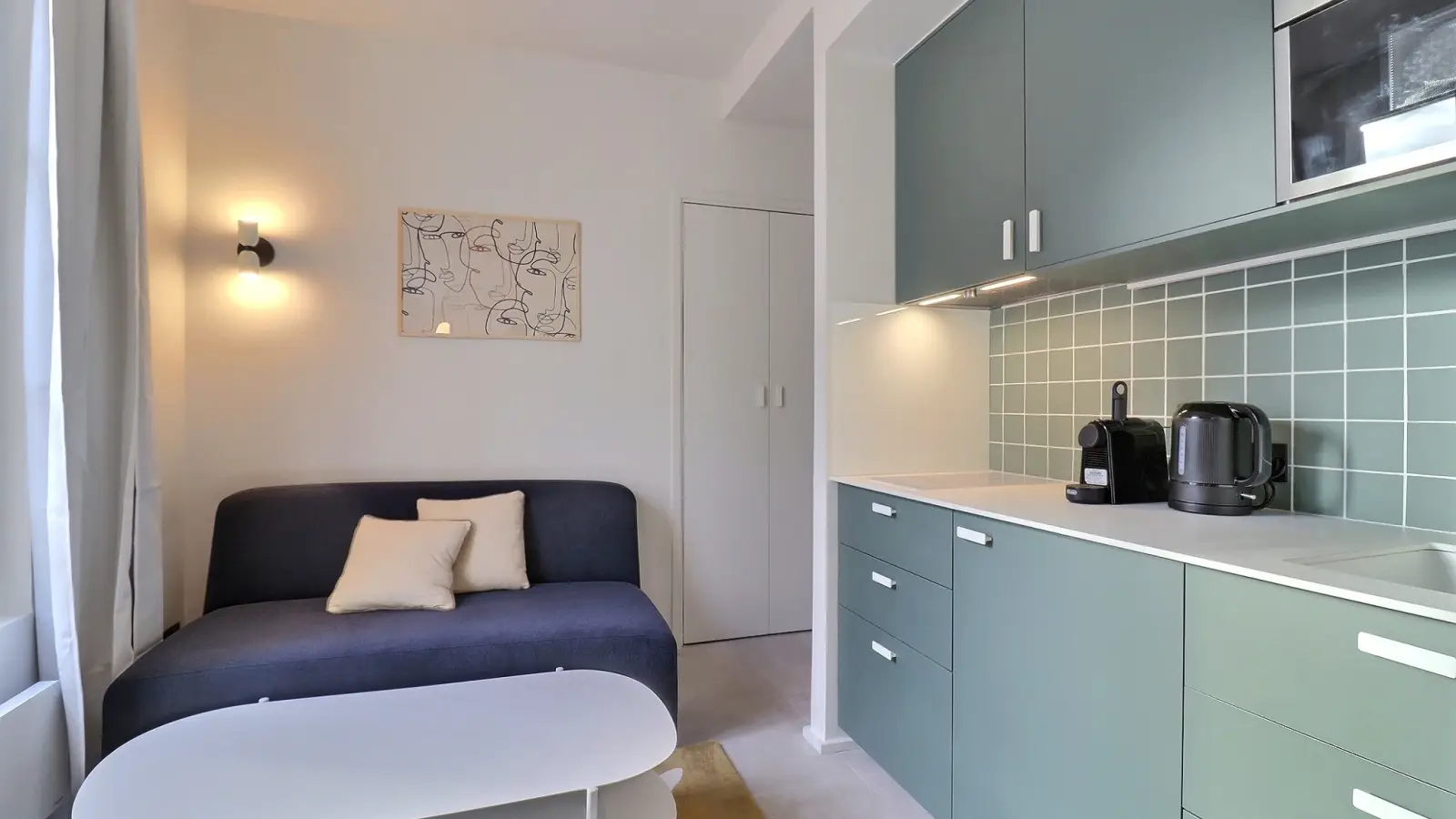 Room Rue Chaptal in Paris