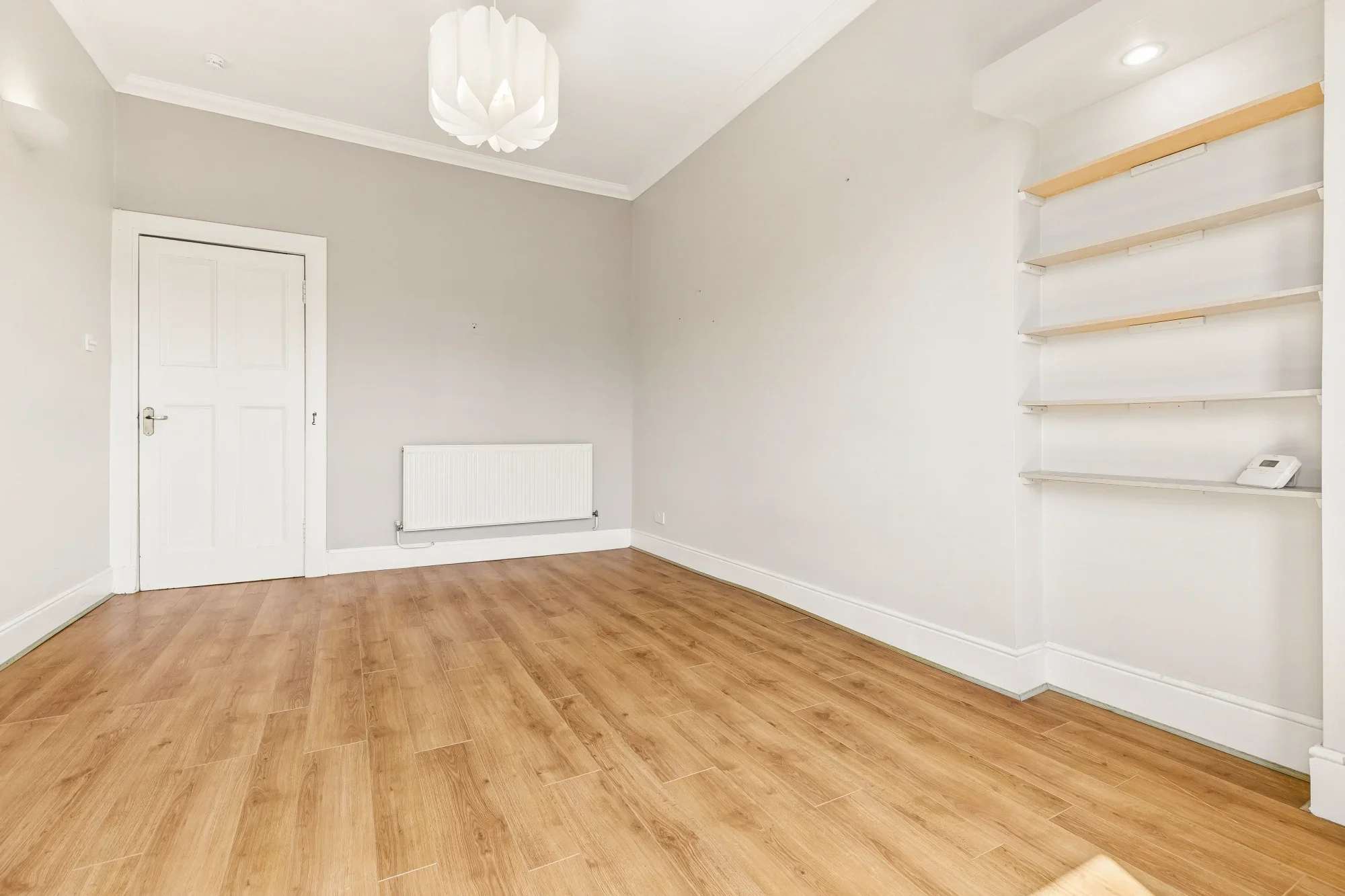Flat Garrioch Crescent in Glasgow
