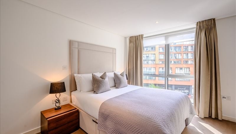 Flat Merchant Square in City of Westminster