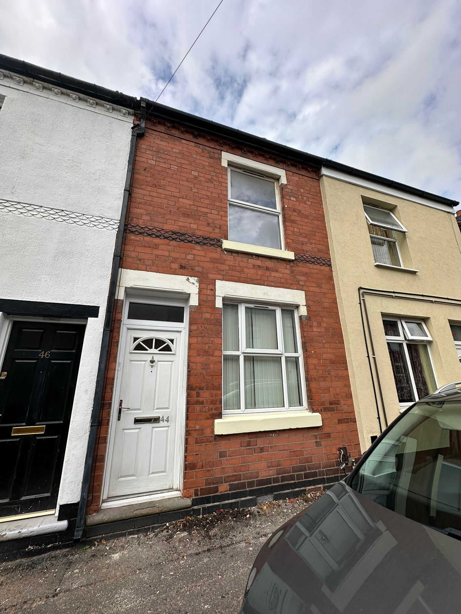 House Cairns Street in Darlaston