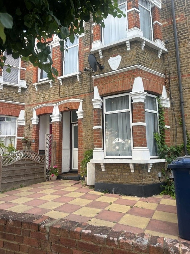 House Stanford Road in Greater London