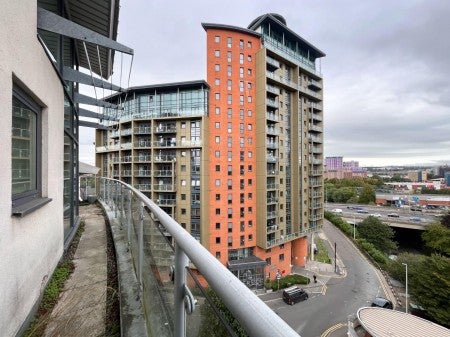 Flat Gotts Road in Leeds