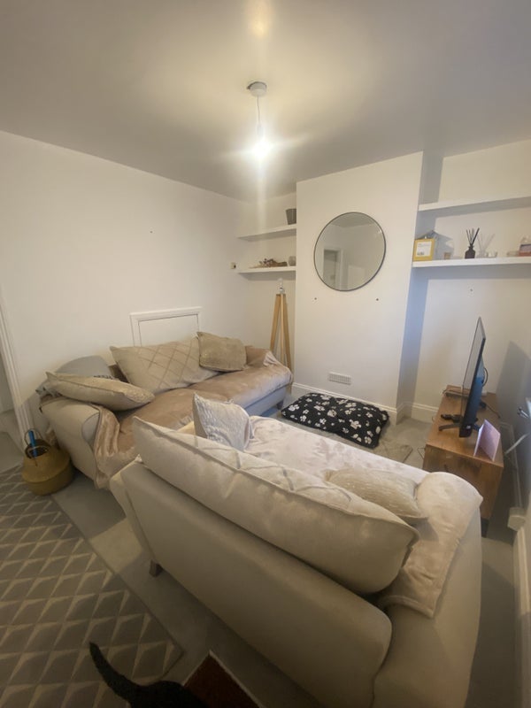 Room Victoria Road in Greater London
