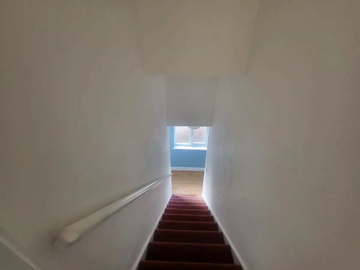 Flat Greenford Avenue in Greater London
