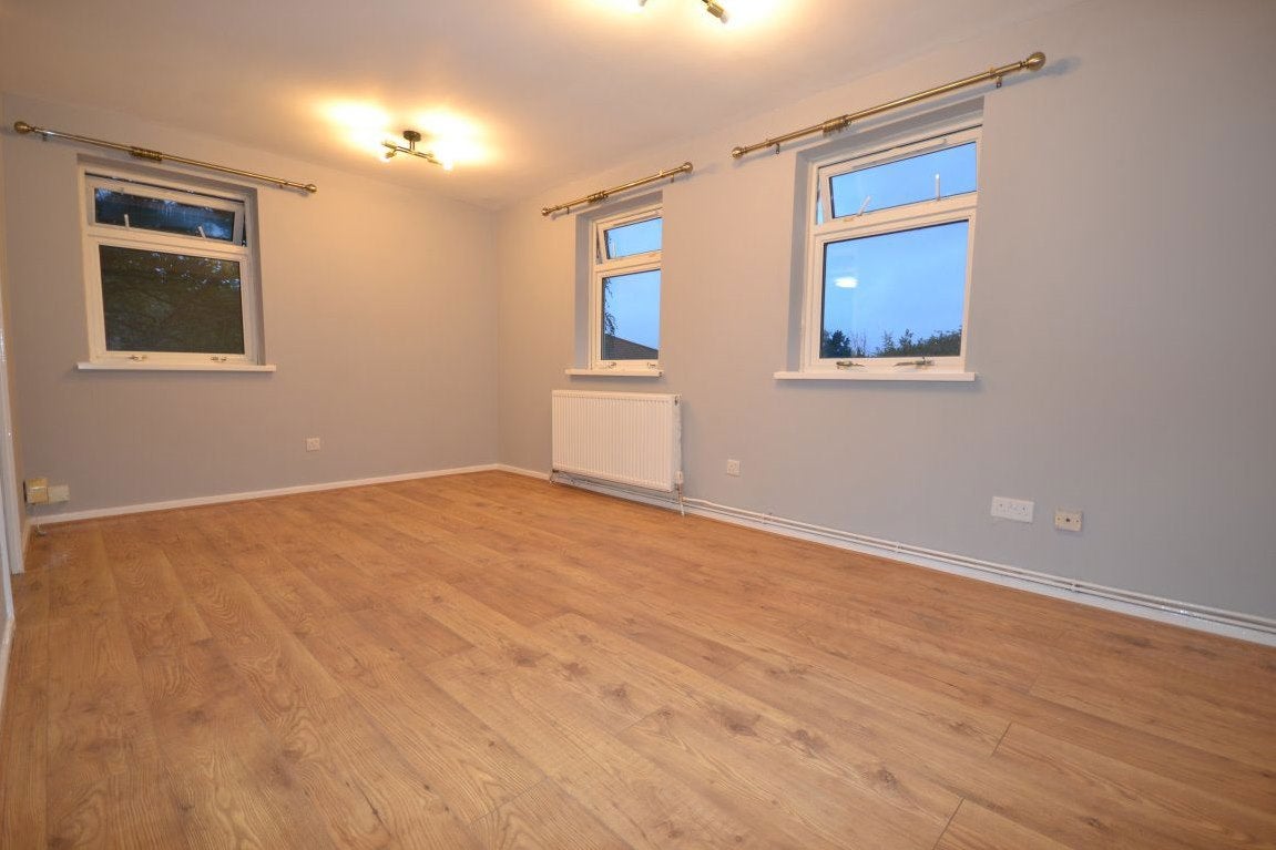 Flat Waldegrave Park in St Albans