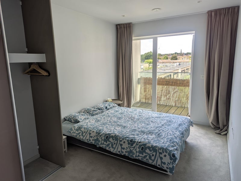 Room York Way in Greater London