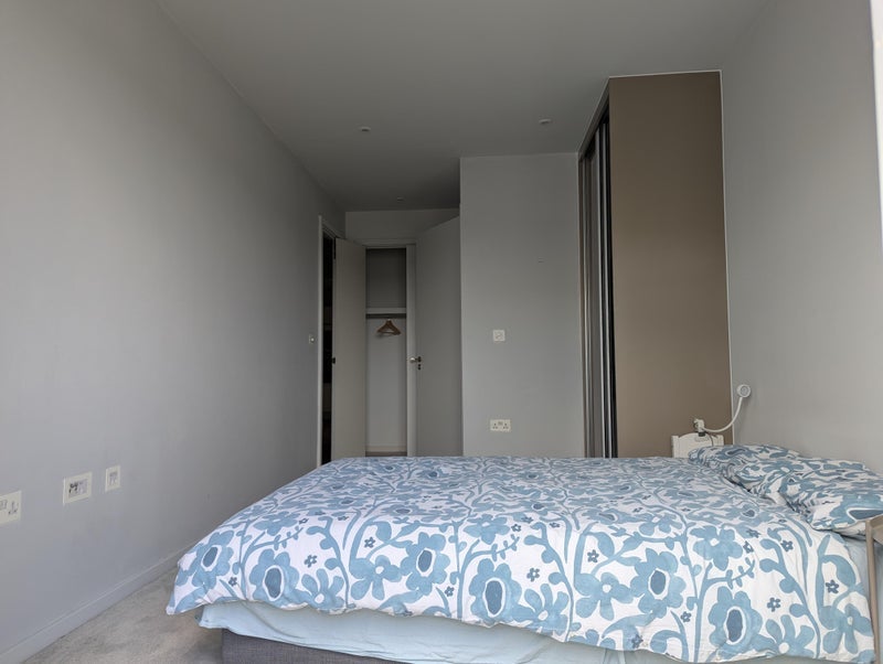 Room York Way in Greater London
