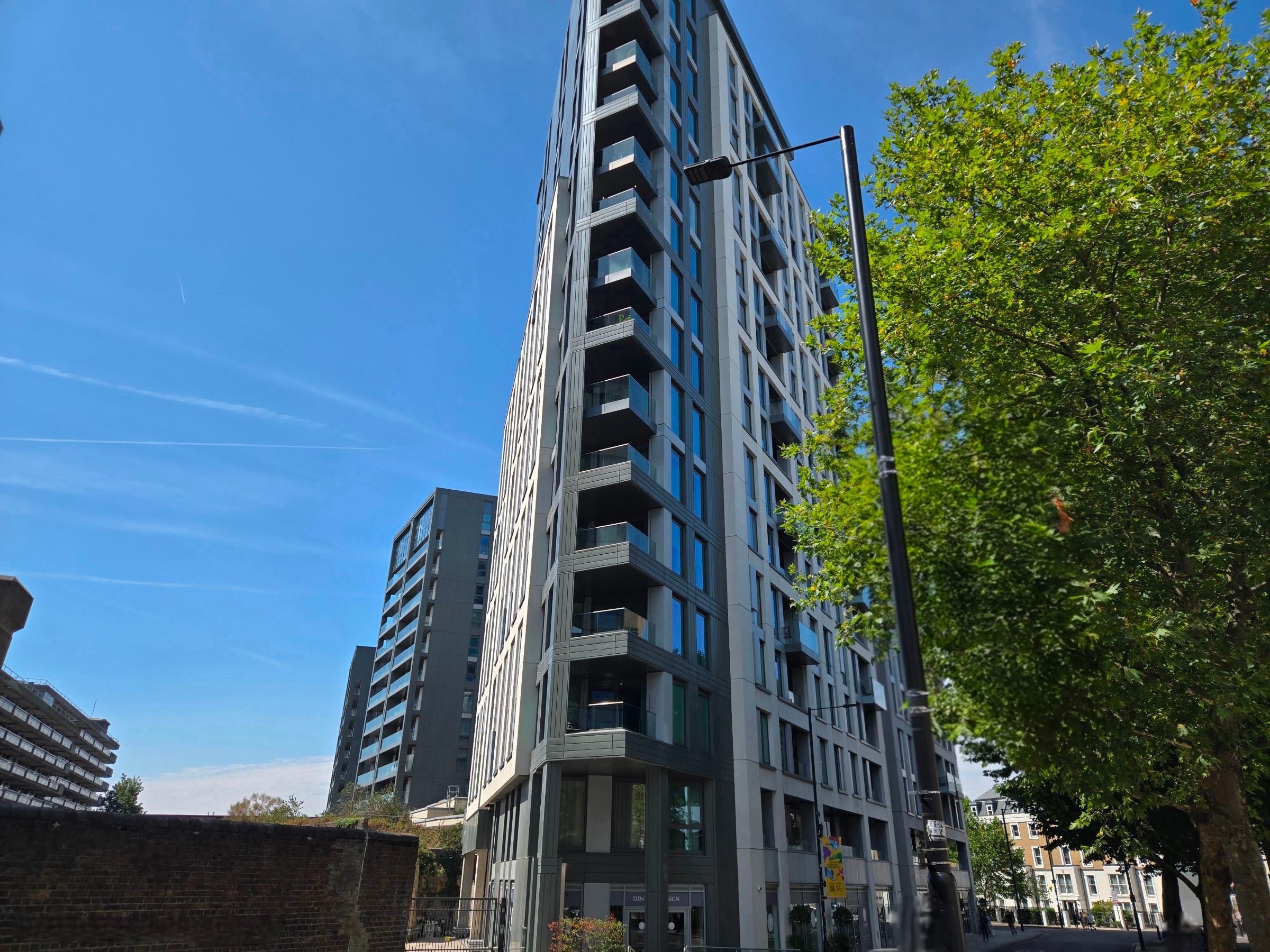Flat Beadon Road in Greater London