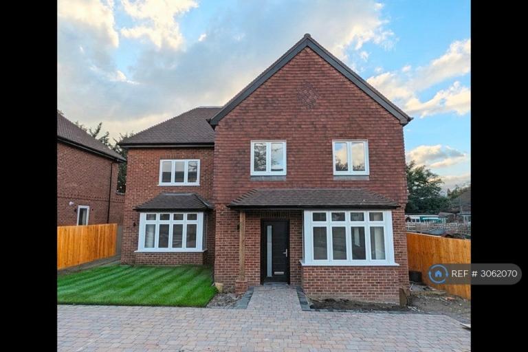 House Lothian Wood in Reigate and Banstead
