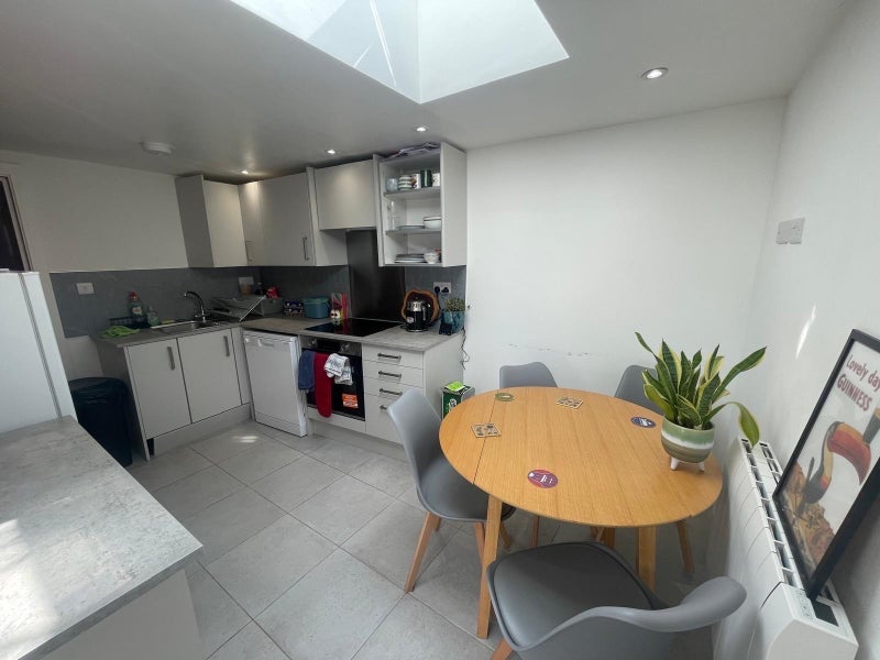Room Elm Grove in Greater London