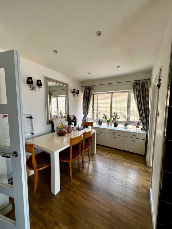 Room Old Bellgate Place in Greater London