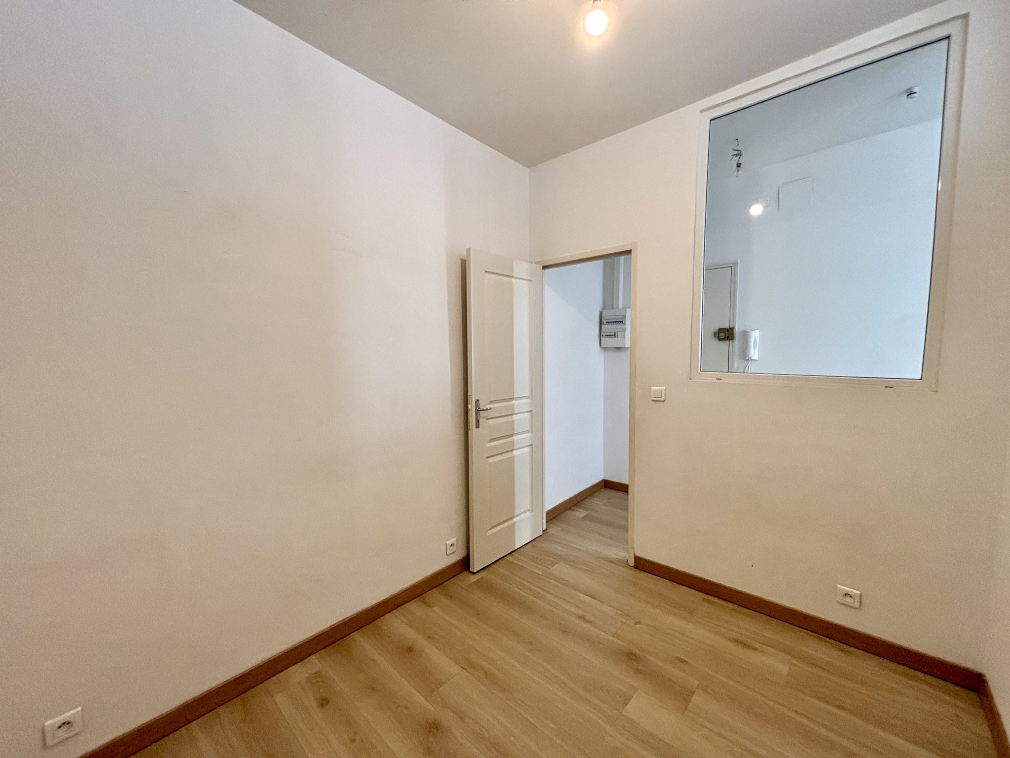 Flat Rue Chape in Marseille