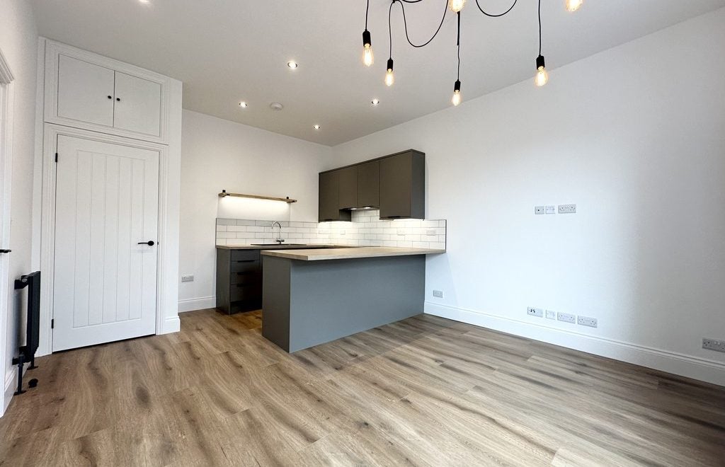 Flat Sir Wilfred Place in Bradford