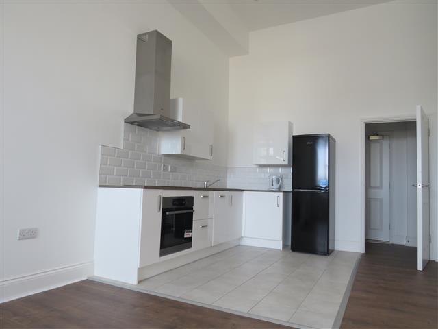 Flat Crocketts Lane in Sandwell