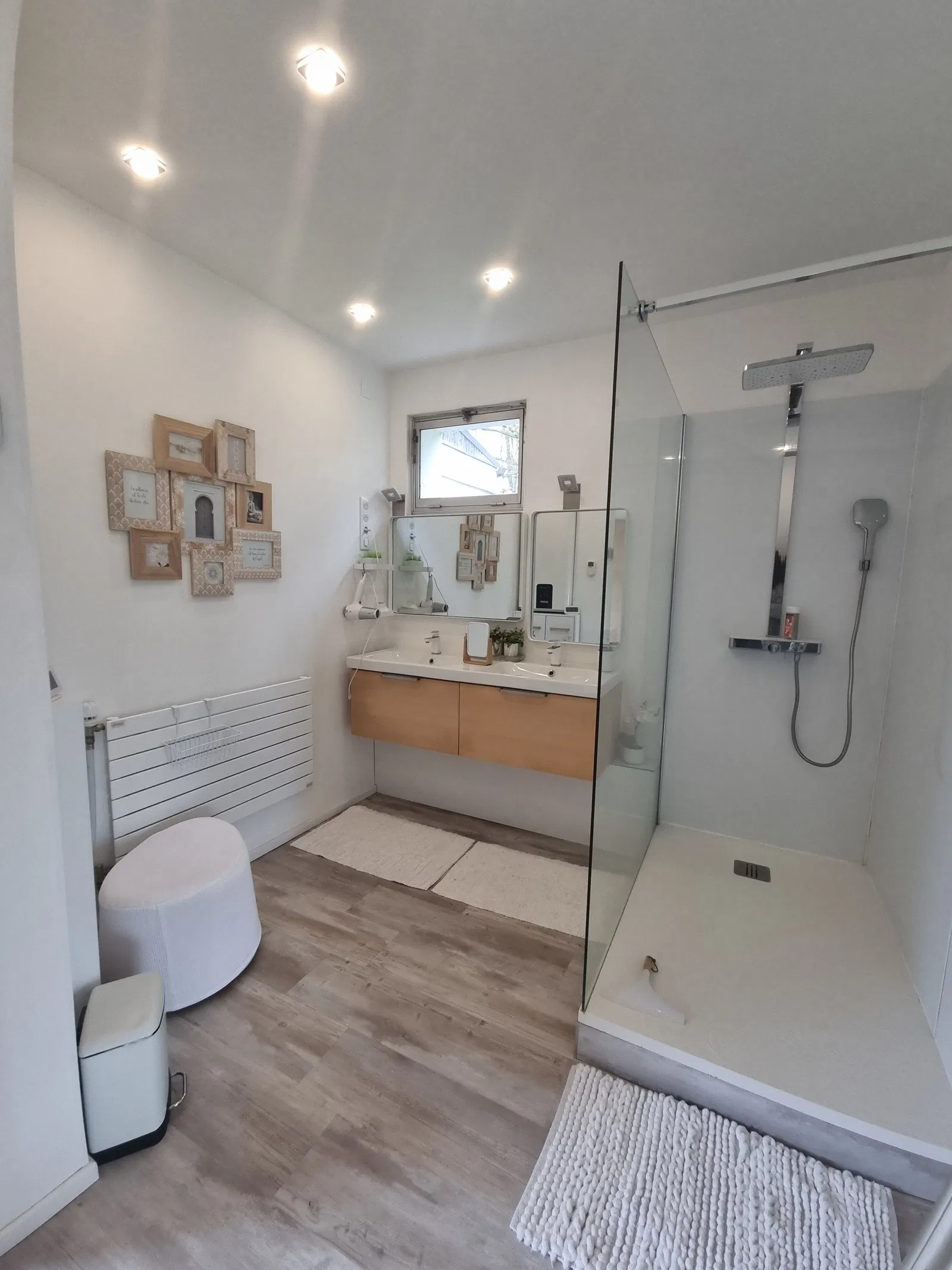 Chambre D 840 à Elbeuf