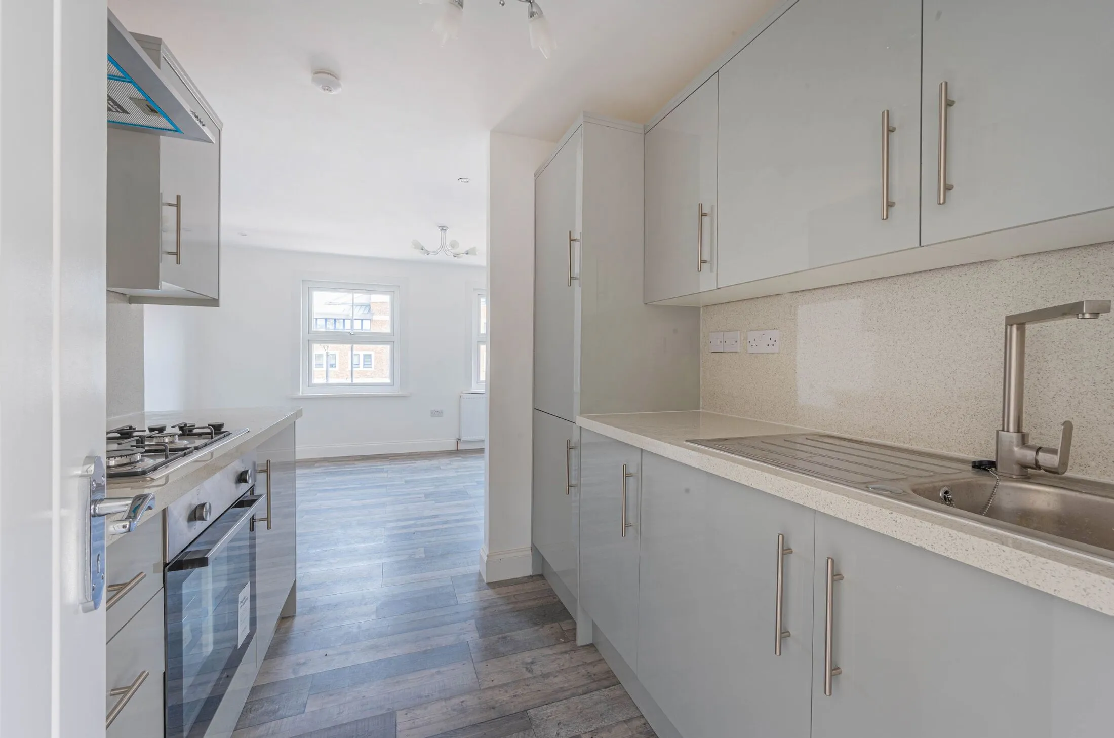 Flat Molesworth Street in Greater London
