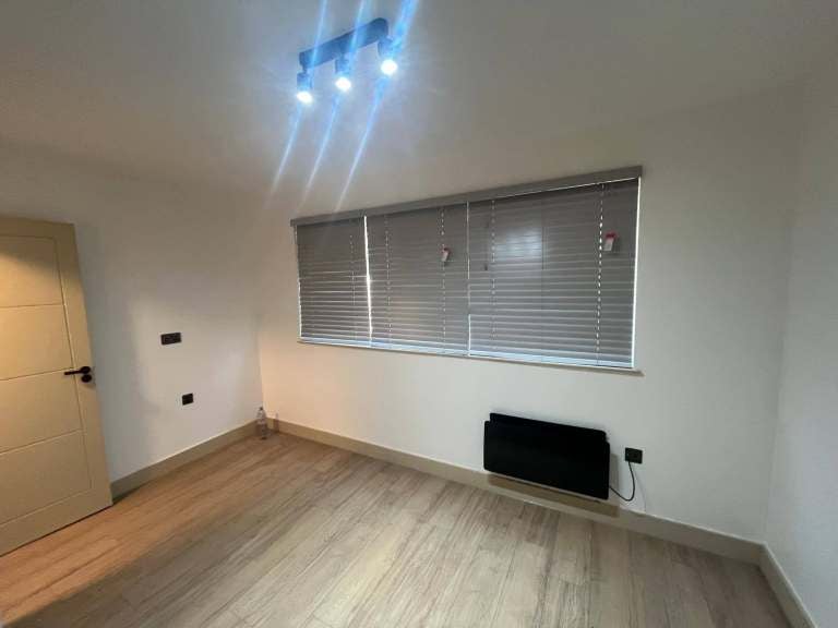 Flat Gaywood Close in Greater London