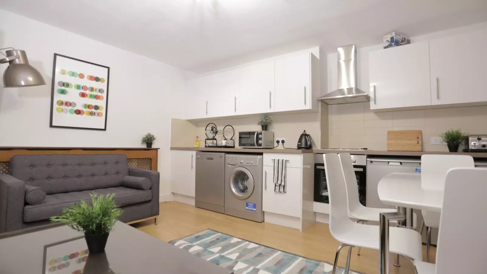 Room Windmill Lane in Greater London