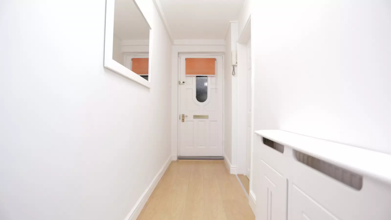 Room Windmill Lane in Greater London