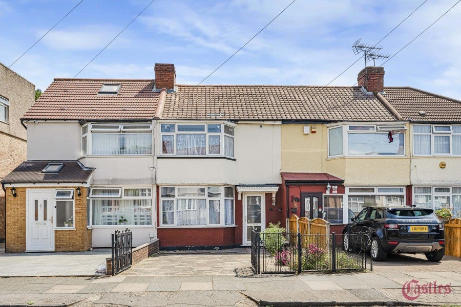 House Mayfield Crescent in London