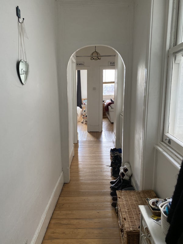 Flat West End Lane in Greater London