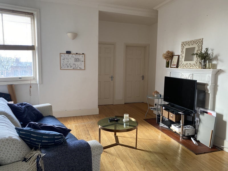 Flat West End Lane in Greater London