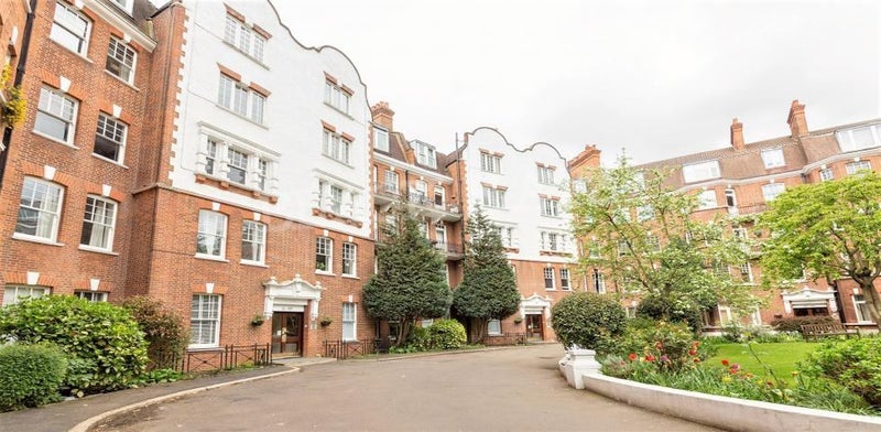 Flat West End Lane in Greater London