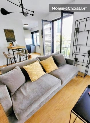 Flat Rue Édouard Vaillant in Puteaux