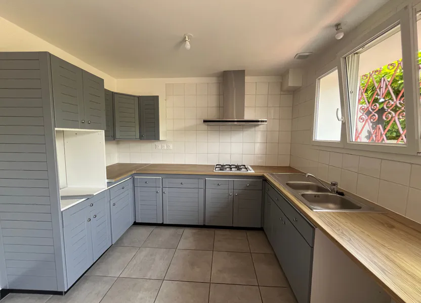 Flat Rue Cendrillon in Saint-Pierre-du-Mont