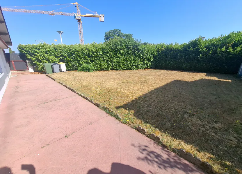 Flat Rue Cendrillon in Saint-Pierre-du-Mont