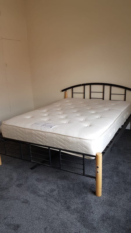 Room Blandford Road in Salford