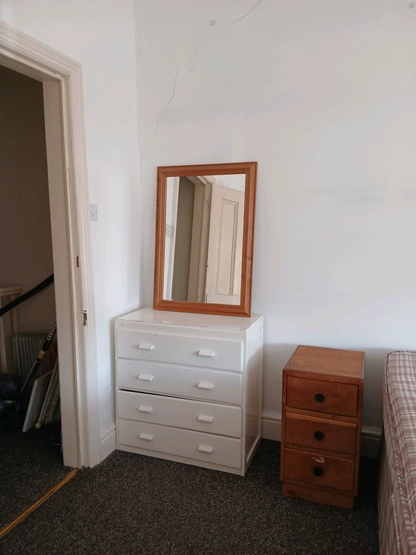 Room Ransfield Road in Manchester