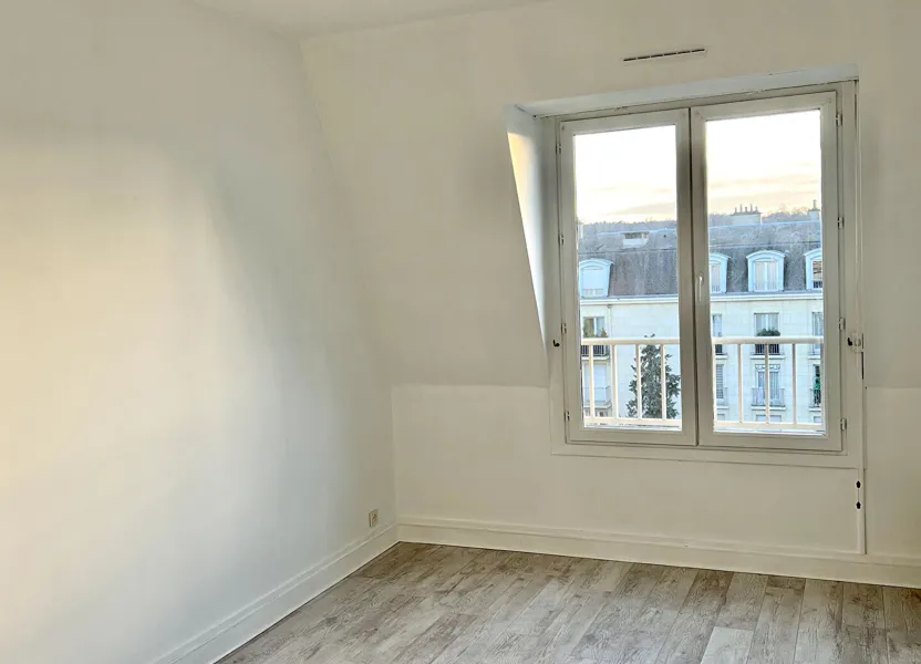 Flat Rue des Chantiers in Versailles