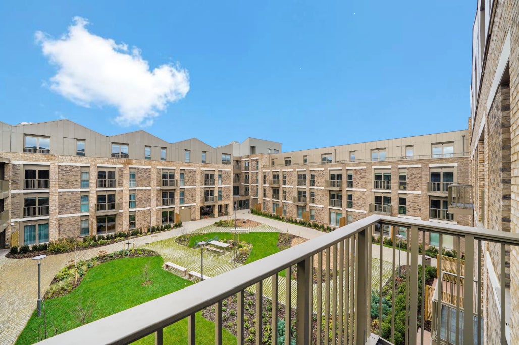 Flat Randalls Way in Mole Valley