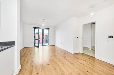 Flat New Road in London