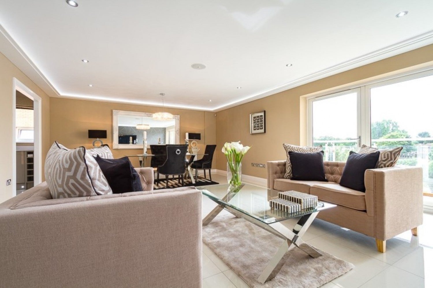 Flat Chandlery Way in Cardiff
