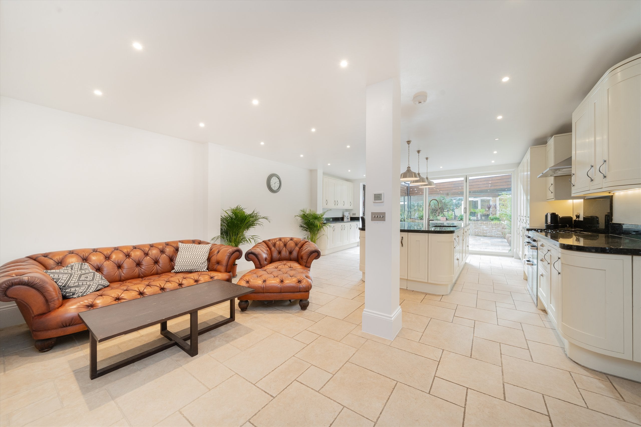 House Harwood Road in Greater London