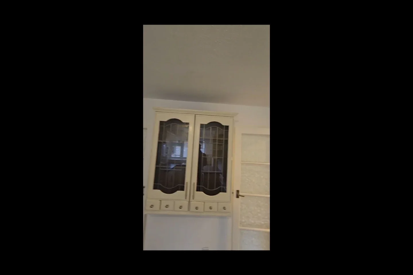 Flat Coniston Court in Elmbridge