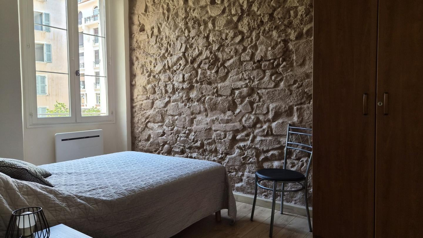 Appartement Place Amiral Sénès à Toulon