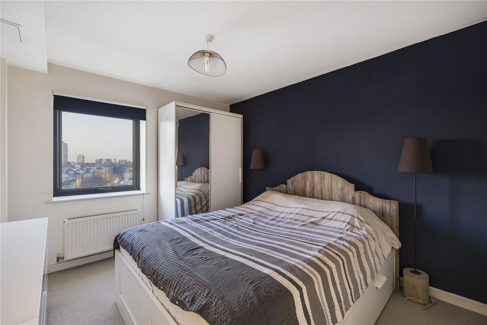 Flat Stainsby Road in Greater London