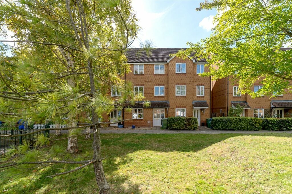 Room Otter Close in Rushmoor