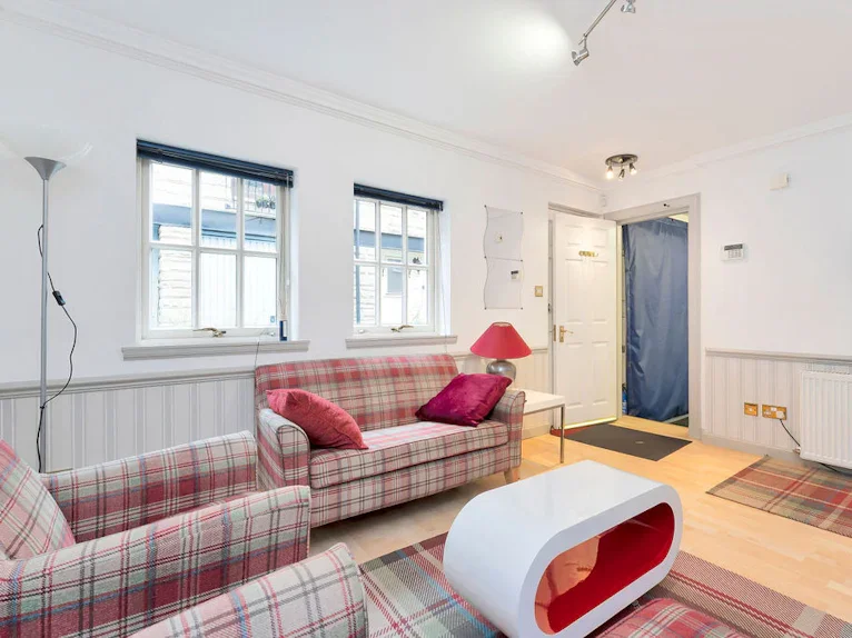 House Gayfield Place Lane in City of Edinburgh