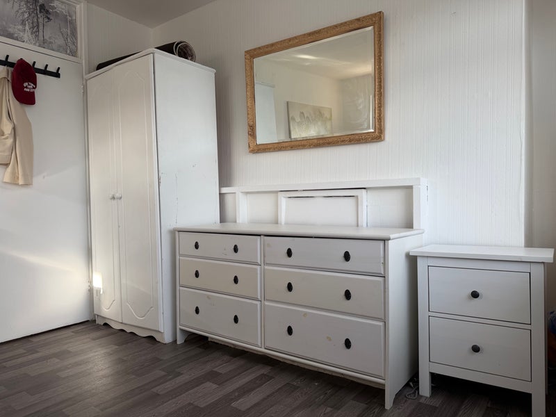 Room Lowth Road in Greater London