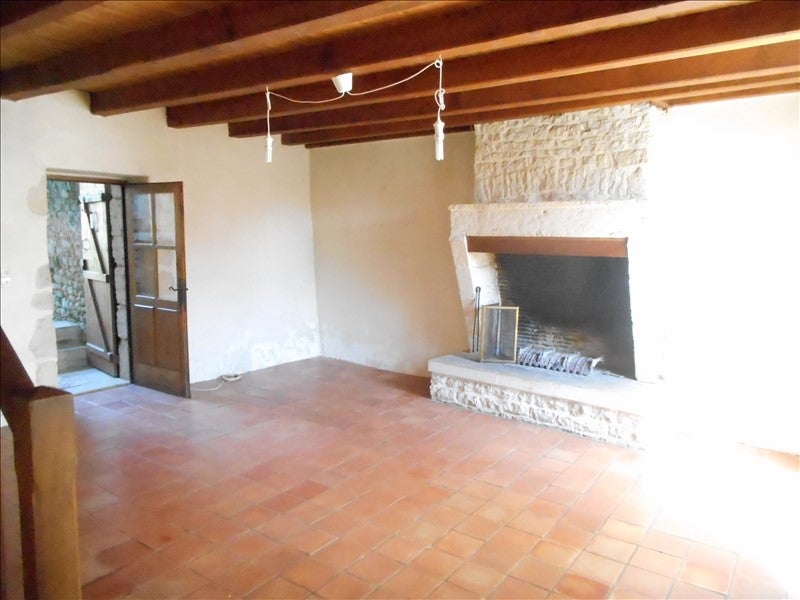 House D 329 in Pamproux