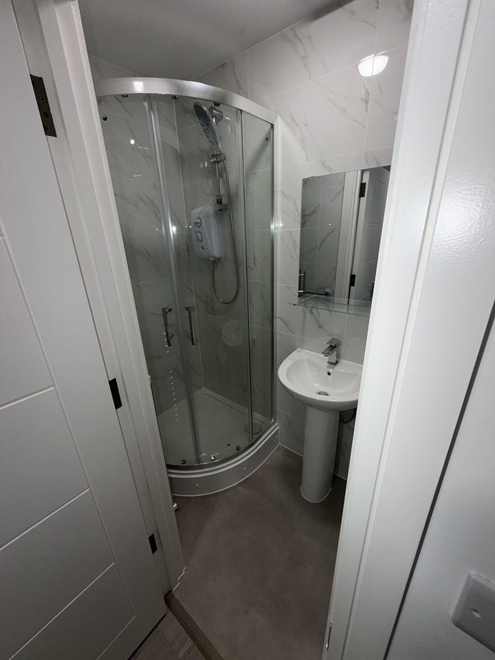 Flat Rostella Road in Greater London